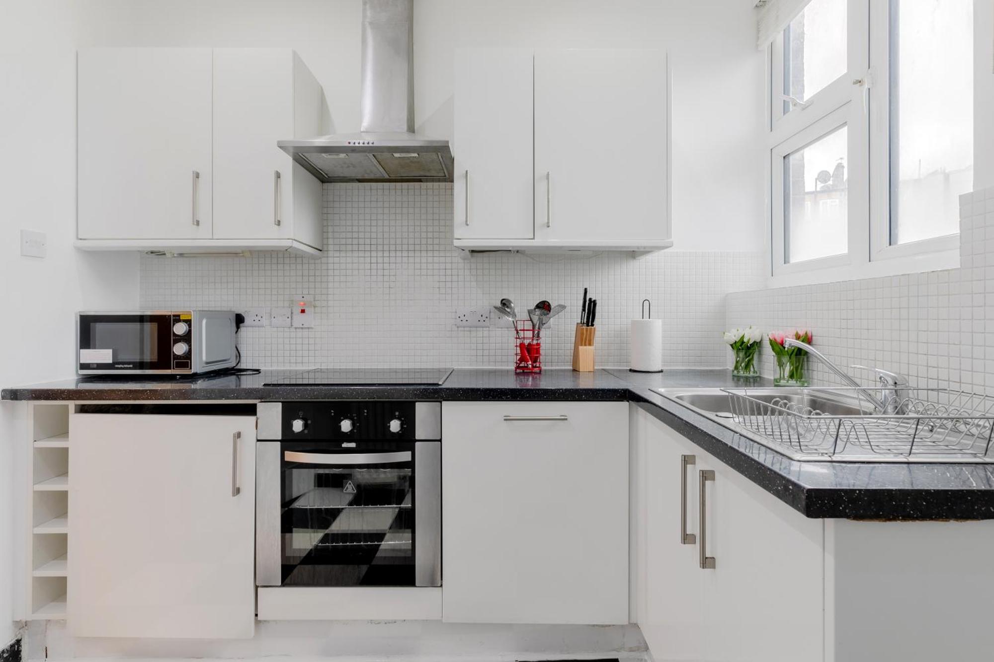 Marble Arch Apartments Londen Kamer foto