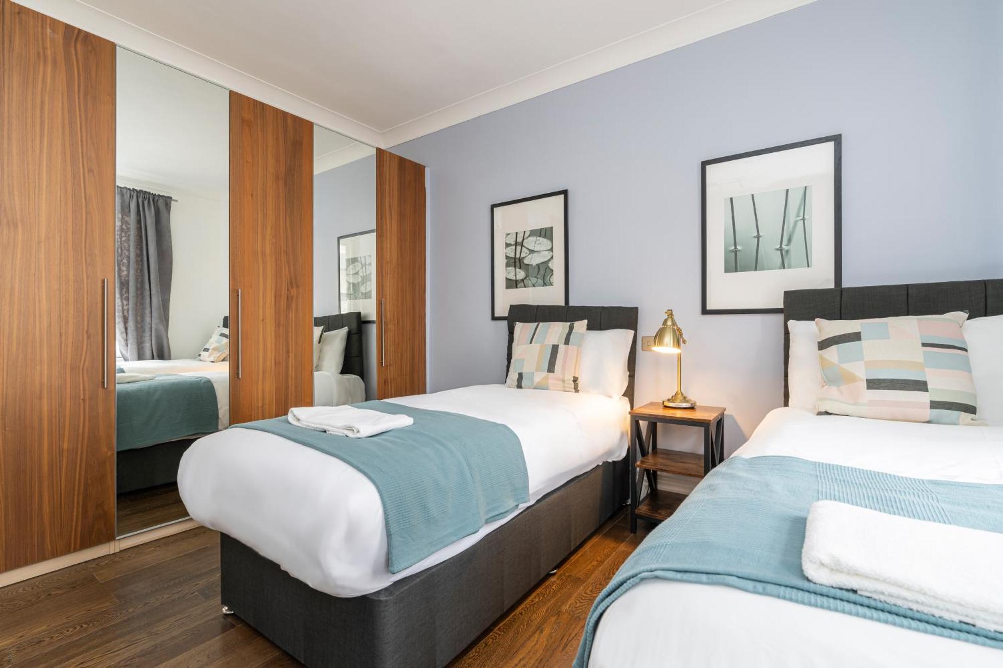 Marble Arch Apartments Londen Kamer foto