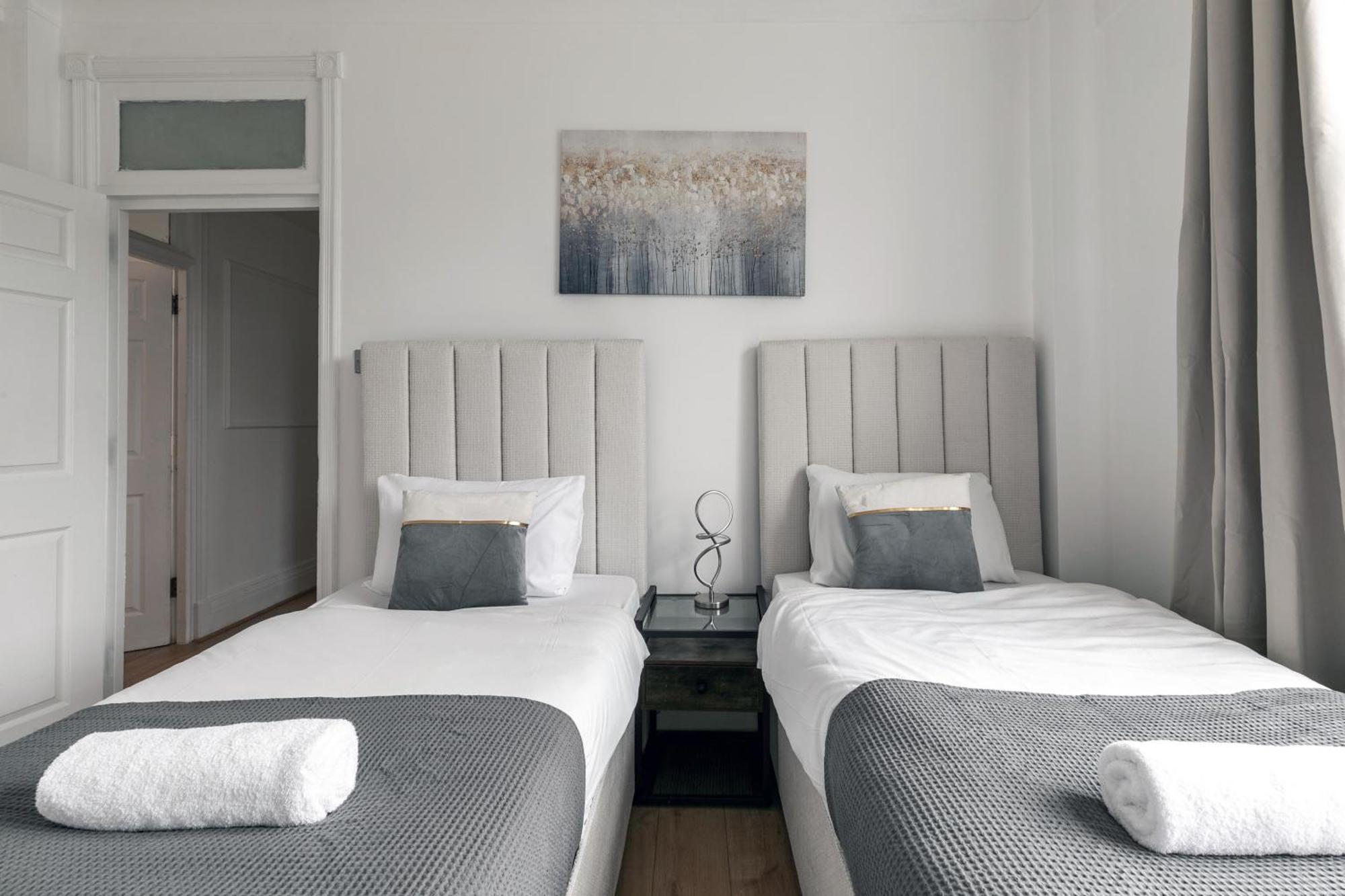Marble Arch Apartments Londen Kamer foto