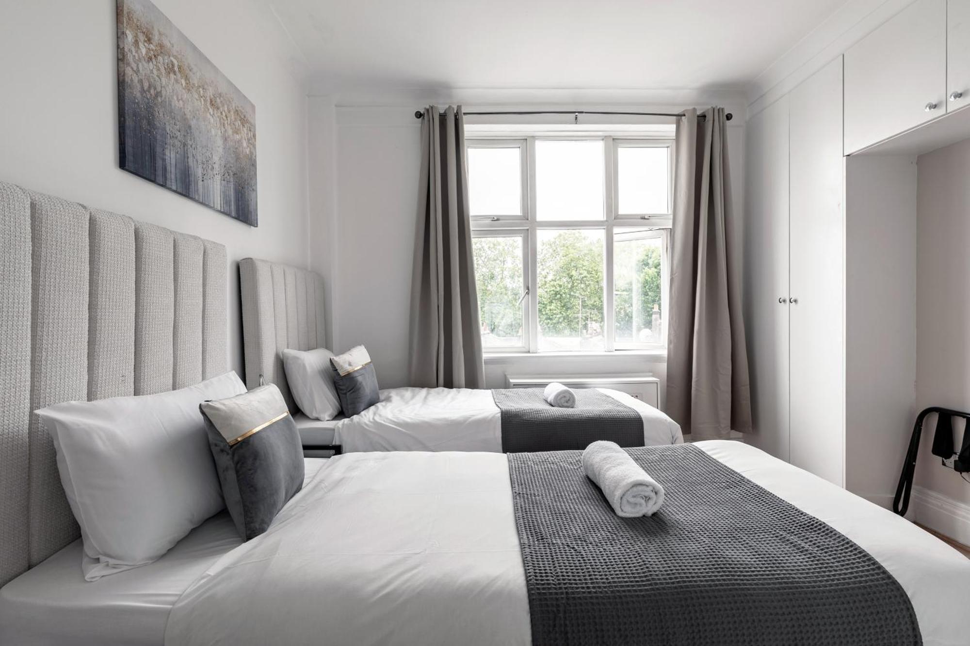 Marble Arch Apartments Londen Kamer foto