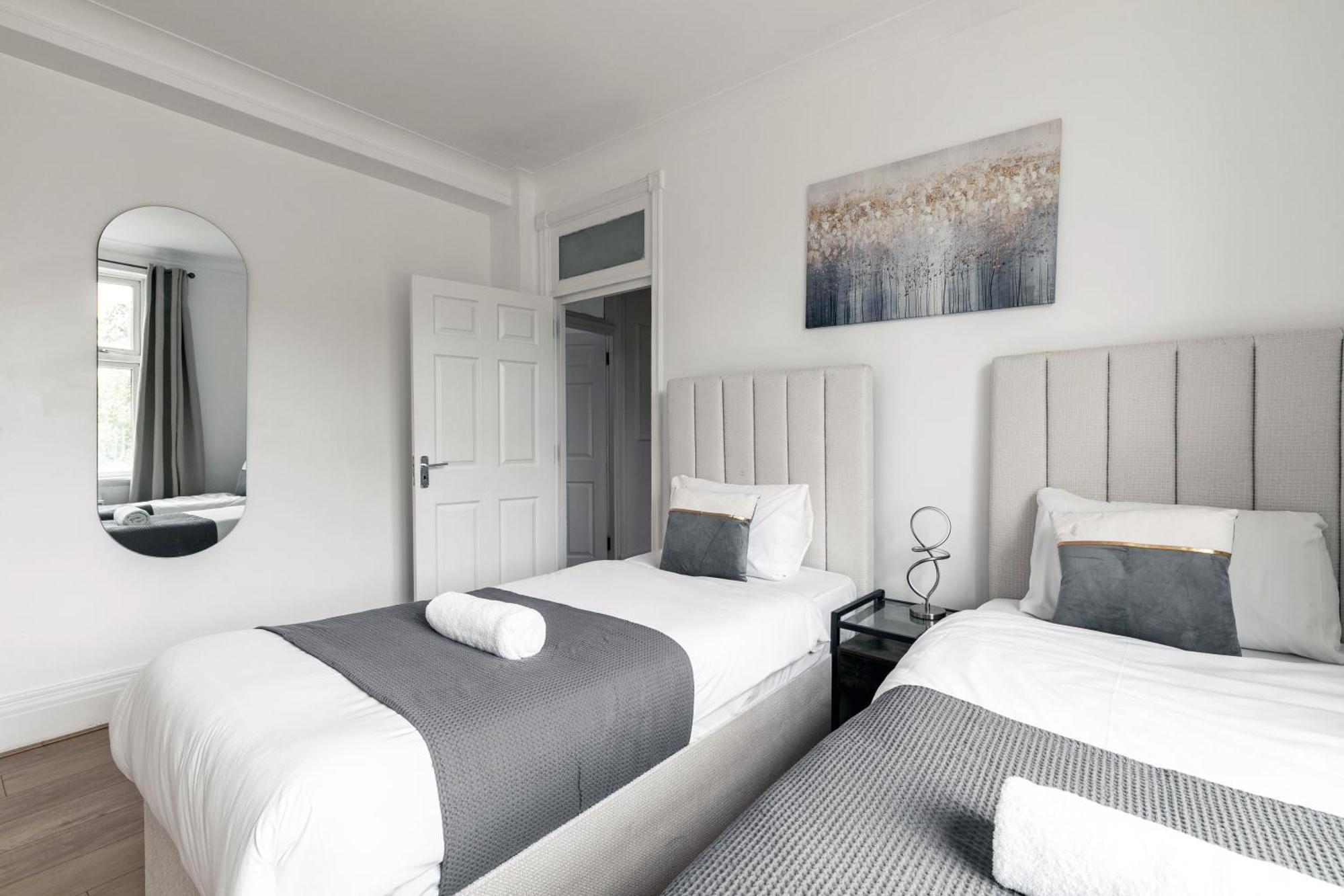 Marble Arch Apartments Londen Kamer foto